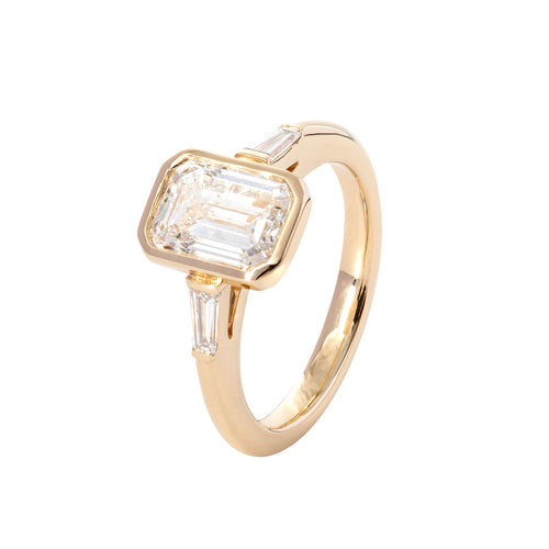 14K Yellow Gold Emerald Cut Lab Diamond Elongated Trapeze Cut Three-stone Bezel Engagement Ring