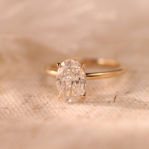 18k Yellow Gold 2 Carat Oval Cut Diamond Solitaire Ring